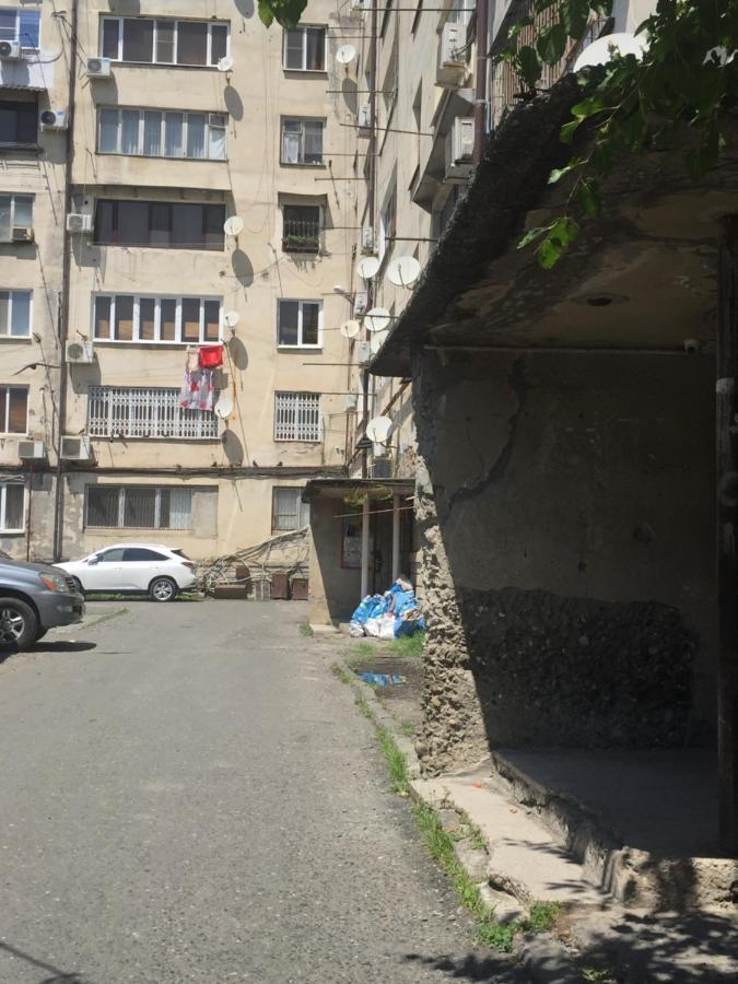 Homestay On Akademika Sakharova Sukhumi Luaran gambar
